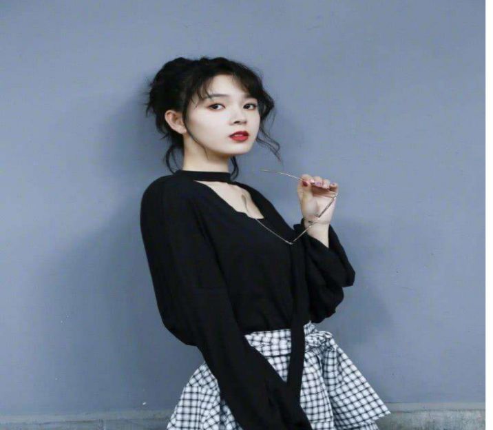  【穿衣】女神都有出尘的气质,关键在于穿衣打扮的诀窍