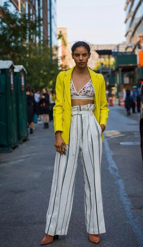 拿下Justin Bieber 我觉得海狸可能赢在了内衣上