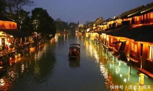 为啥不要跟老同学一起旅游？不是怕“擦出火”，出事反而说明正常