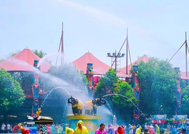 国内最成功的“人造”景点,一年接待七百万游客,比横店更受欢迎