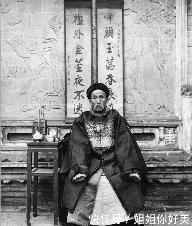1909年时的陕西景象：人们穿着破旧，满眼都是黄土高