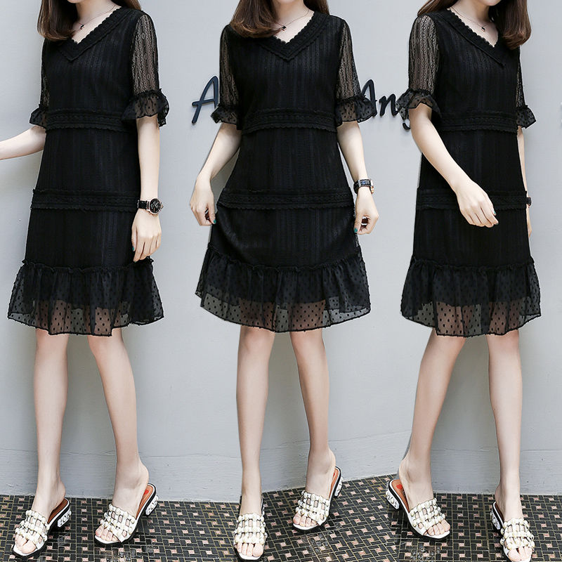 精致的女人一定要穿时尚连衣裙，修身优雅有魅力