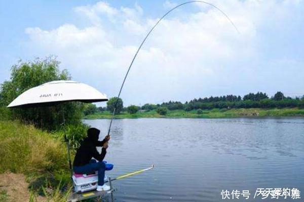 「必杀」手竿钓大鱼,这些必杀技巧要牢记,别不信,钓大鱼一钓一个准!