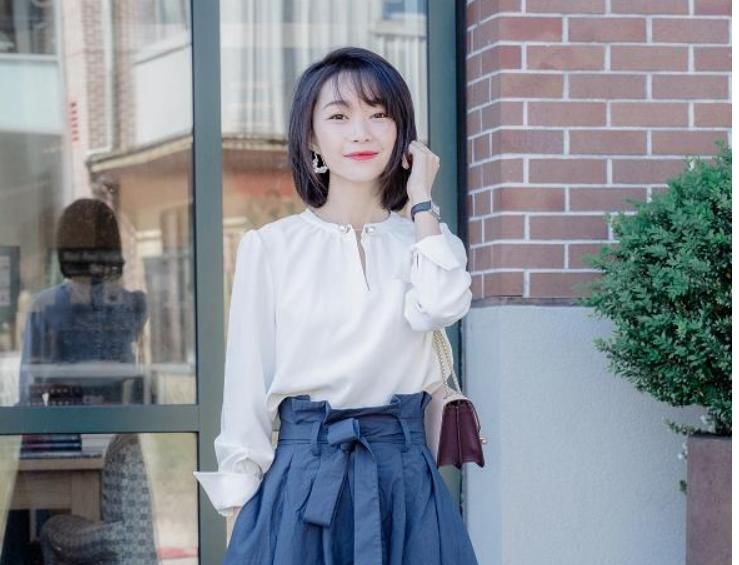  「职场中」中年女教师上班怎么穿？这4大原则12组搭配，得体又不失时尚气质