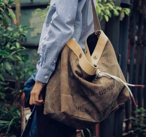  『复古』同样都是帆布包，唯独它实用、造型两不误