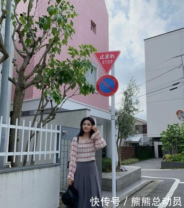 『显瘦』微胖女生穿搭要显瘦,这些简约休闲的时尚穿搭,或许是你的菜!