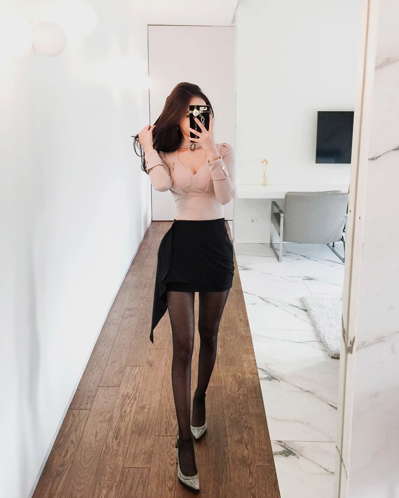 柔美晚秋知蕴粉底罗绮衣裙