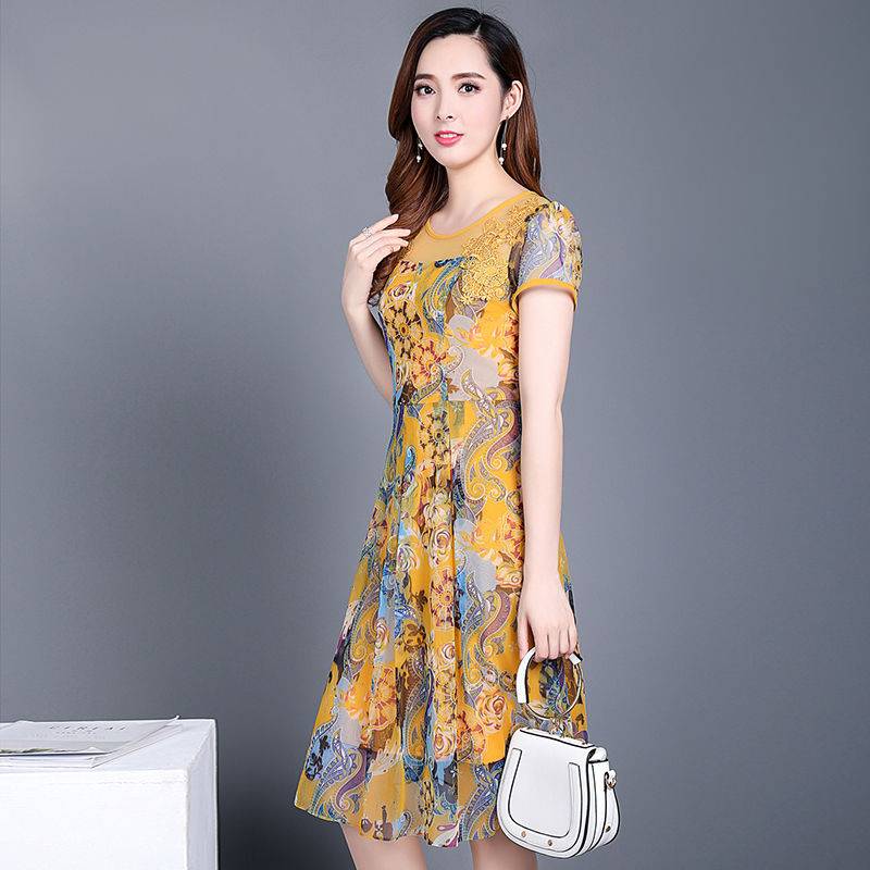 52岁老婆真开窍了!学下面女人这样穿，高雅巧显瘦，忒美嫩动人