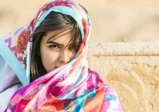 去巴基斯坦游玩，不要对当地美女做这个动作，导游：可能会留下