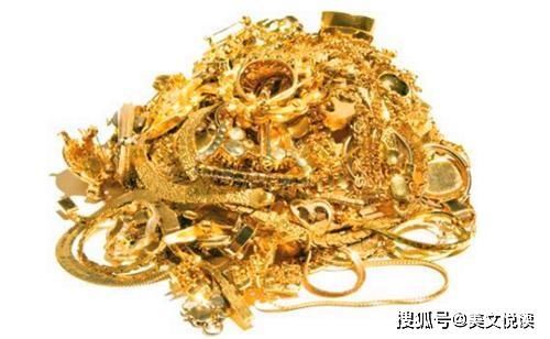  收到■水浒中蔡京收到的10万贯生辰纲，放现在值多少钱？