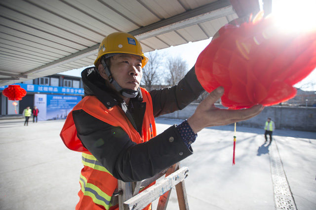  「安装」“中建一局安装号”连续三年春运护送工友回家