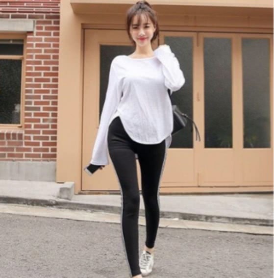 紧身打底裤，拥有它将拥有吸引异性的自信，秀出曼妙曲线！