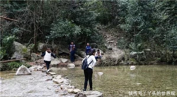 夹缝岩——这处藏匿于贵州大山深处的原始风景,竟然被我找到了