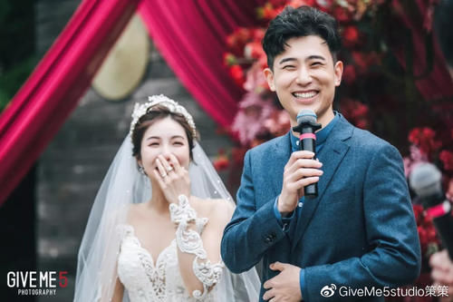  【户外】户外草坪上的婚礼派对，最妙的事是你都懂~