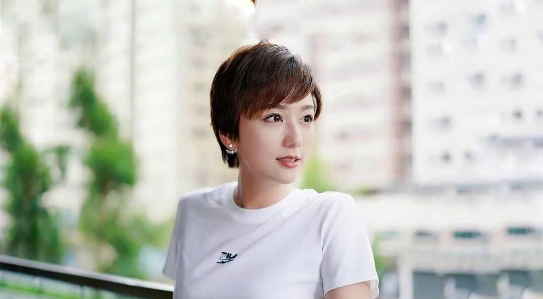  「宝宝」一索得男！前TVB女神主播晒照宣布母子平安：剖腹产诞7磅重男宝宝