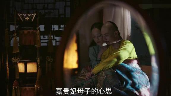 如懿传：香妃出场一舞惊人，摘下面纱皇上的眼神亮了，网友：油腻