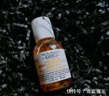  「皮肤」化妆水和爽肤水的区别在哪离职柜姐冒死说出“实情”！