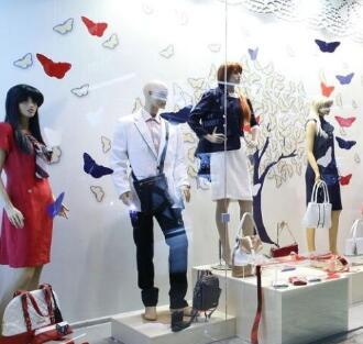 女孩清华毕业后从高档公司辞职，自主创业每月赚10万元