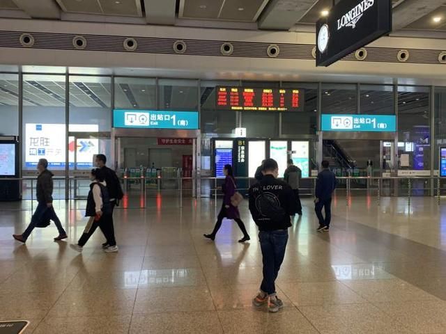  周到：周到调查上百位武汉来沪旅客，超2成旅客登车前做过核酸检测