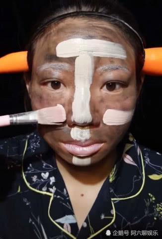 丑女化妆逆袭白富美，被男友当场求婚，网友：这辈子都不敢卸妆了