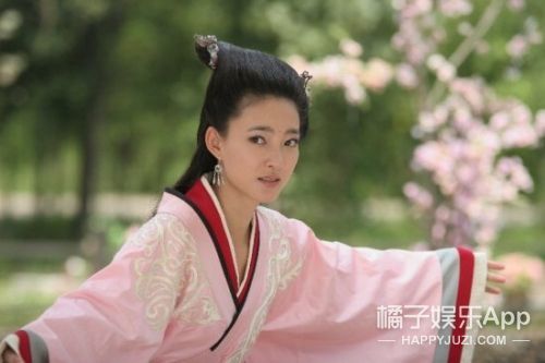 于正说他的服化道是全国第一…你是不是忘了前两年都拍过啥？