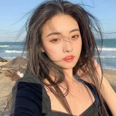  【试试】女生在学校只能“扎马尾”？试试这3款减龄发型，异性缘好到爆表