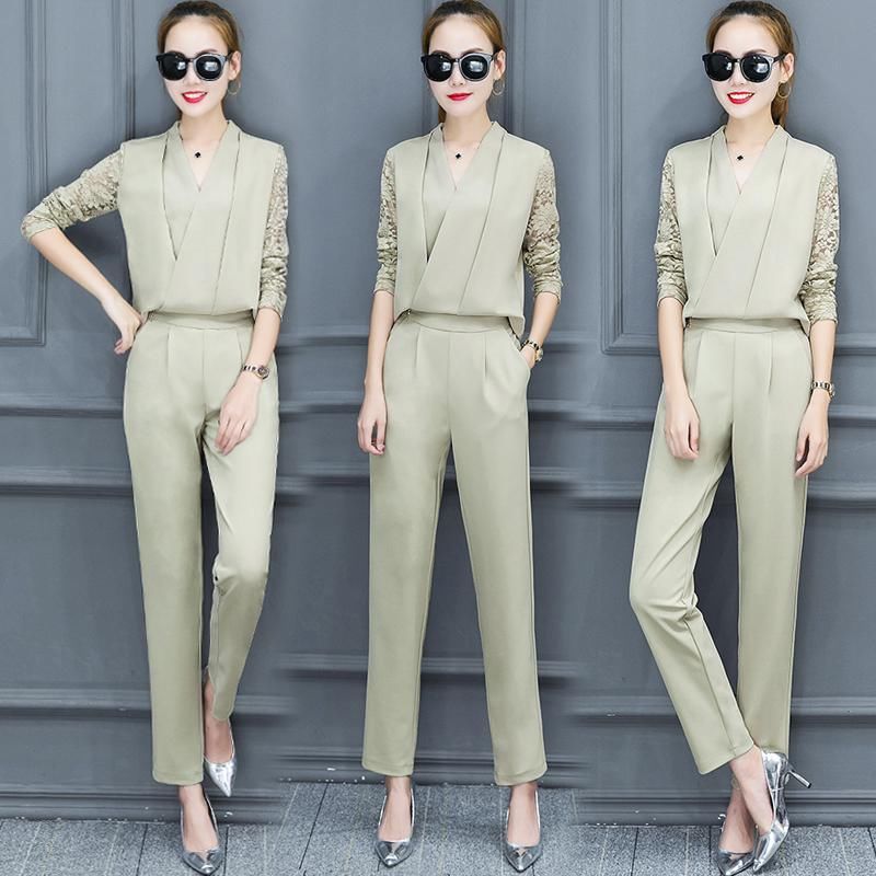 足足等了5天，才等到这欧货装上架，虽有点贵，但穿上真的很洋气