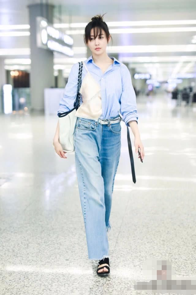 张天爱吊带内衣外穿引领时尚?网友:田馥甄穿得更好看!