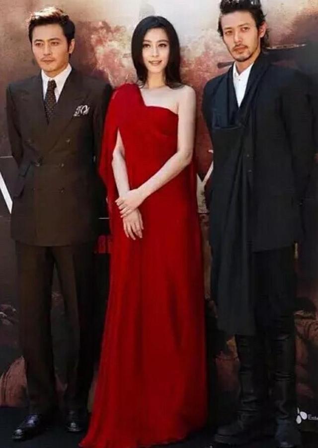 女明星穿红裙：范冰冰霸气，景甜性感，关晓彤不及赵丽颖