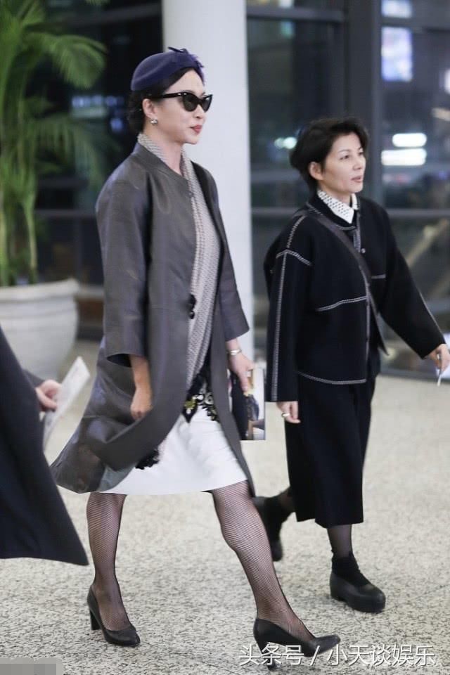 金星穿高跟鞋配渔网丝袜，网友评论亮了，跳舞人的腿就不一样！