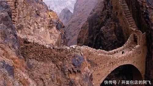 全球最神秘的桥,没有一根支柱屹立400年,无人知晓是如何建成