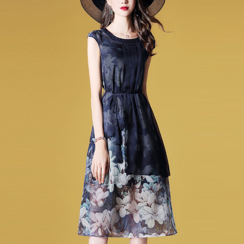 45岁的大姐，穿上下图这裙子简直美到爆了，显年轻超美嫩