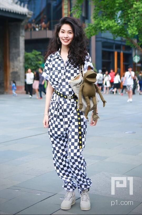 暴走街拍,路人时尚穿搭,轻松挣足回头率!