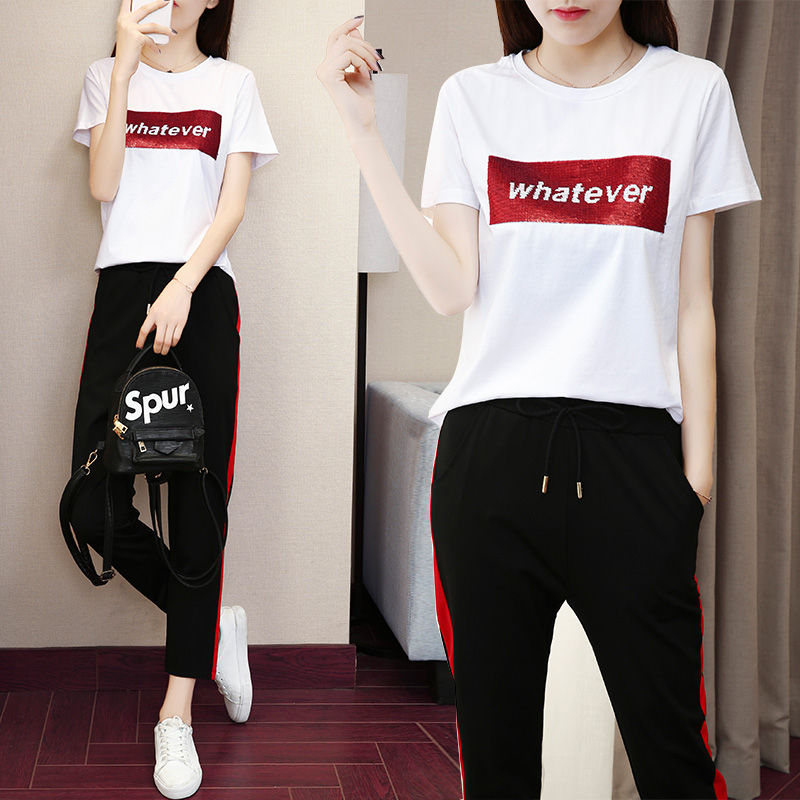 女人运动服要修身,傲人身姿,曲线撩人,彰显魔鬼身材,显气质