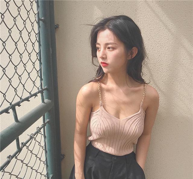 经典小背心, 演绎都市女人的时尚美, 真心时尚又性感!