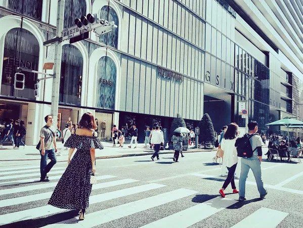 服气| 30+照样美若少女!离婚带娃的她凭啥能做"富豪杀手&quo