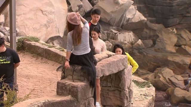 游客把这个国家逼疯: 悬崖冒死拍照 留下一地垃圾 出人命也挡不住