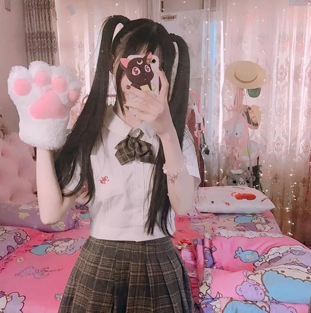 营销号竟打入直播圈?造谣、吃“人血馒头”，各大网红轮番遭黑?