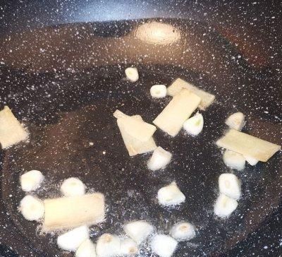  『鸡胸肉』好吃到飞起的东南亚家常香茅茄子，这样做0失败
