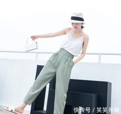  [女人]真正穿着得体的女人，都喜欢穿这几种裤子，高雅减龄关键不挑人