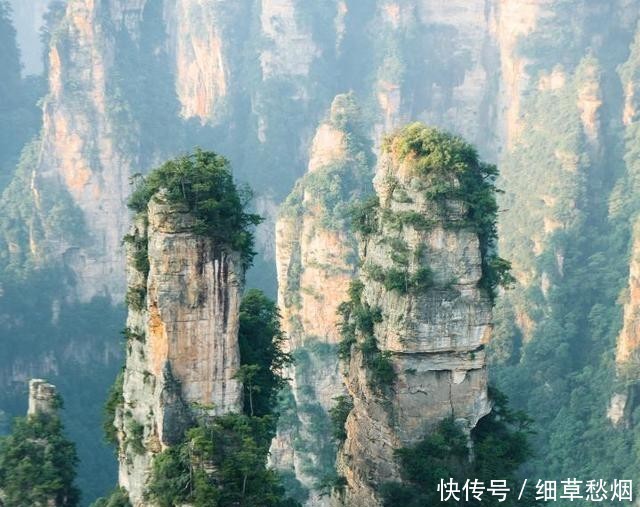 湖南的“空中田园”,建在千米山顶之上,四周都是万丈深渊