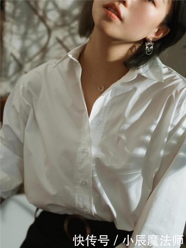 『试试』女人一旦35,别舍不得打扮!试试“仙女衫”,时尚百搭又减龄