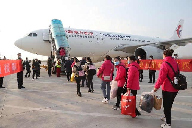  「徐州市中」驰援湖北再出发！徐州市第五批163名医护人员奔赴抗