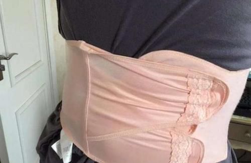 『收腹』刚生产的女性可以用收腹带吗?大夫说了实话,这个时间孕妈别弄错