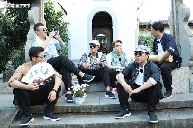 我的天!杨颖假吃?汪苏泷假吹?现在连综艺节目都不可相信了吗?