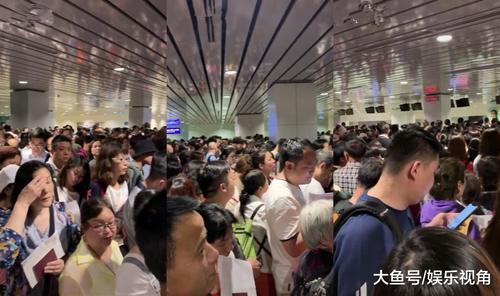 凌晨3点的芽庄机场，中国游客拿着护照夹着钱，排队过海关