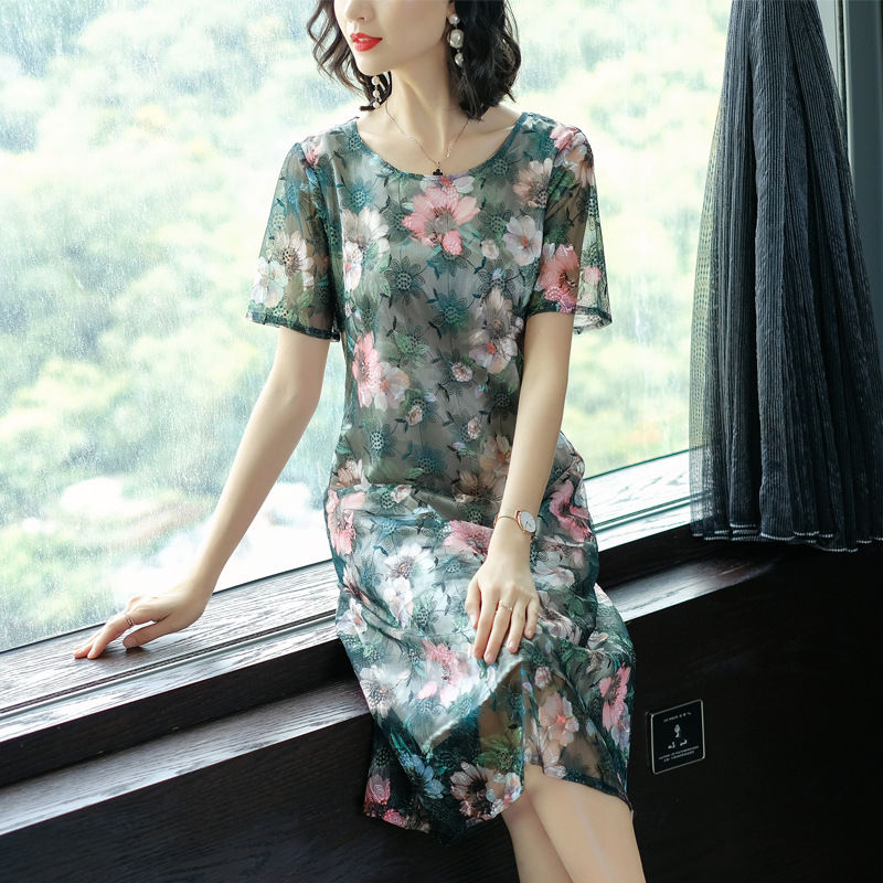 适合四十岁左右穿的连衣裙，太有气质，老公直呼要把前3款都买了