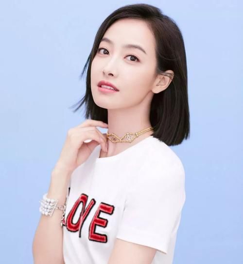 #脸型#剪什么样的短发,看下巴!