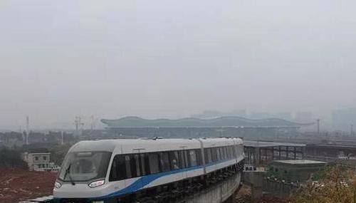  我国■我国新一代“中低速磁悬浮列车”，功能极强，秒杀国际上