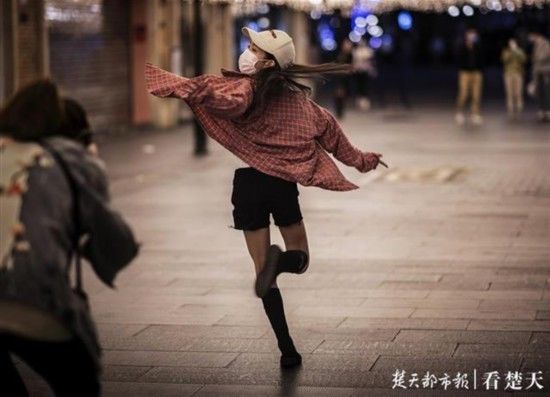 「它让武汉」这就是我们的武汉!